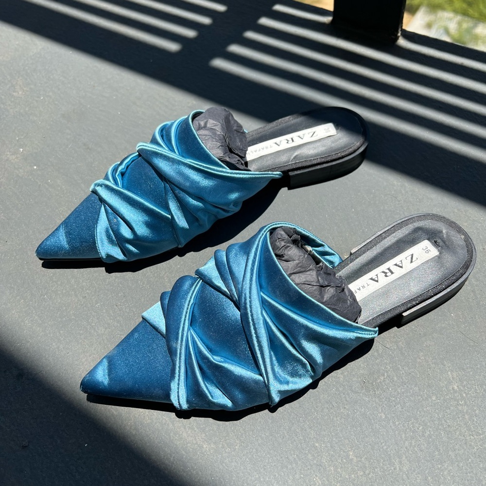 Zara slides in size 36 US. Used. In good condition